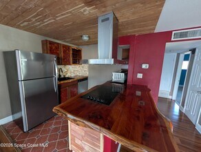 180 Minna Ln in Merritt Island, FL - Building Photo - Building Photo