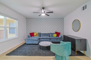 Azulina Gardens in Austin, TX - Building Photo