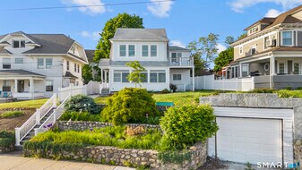 49 Seaview Ave in Norwalk, CT - Building Photo