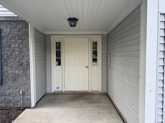 property at 370 Wilmington Dr