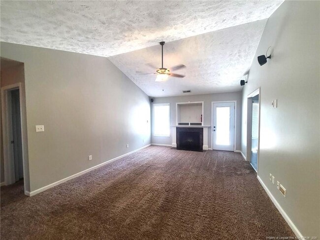 2252 Cliff Swallow Drive in Fayetteville, NC - Building Photo - Building Photo