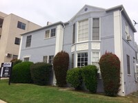 410 Veteran Avenue in Los Angeles, CA - Building Photo - Interior Photo