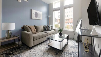 2005 11th St NW, Unit 101 in Washington, DC - Building Photo - Building Photo