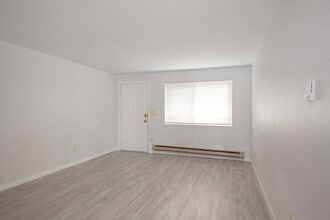 Yakima M.F. LLC in Yakima, WA - Building Photo - Building Photo