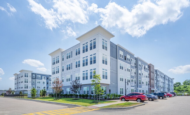 Harborwalk Apartments in Plymouth, MA - Foto de edificio - Building Photo