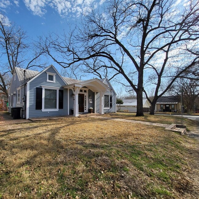 307 Rose St in Fredericksburg, TX - Building Photo - Building Photo