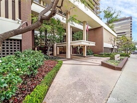 222 Monterey Rd in Glendale, CA - Building Photo