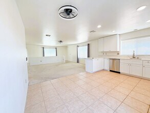 29120 Landau Blvd in Cathedral City, CA - Building Photo - Building Photo