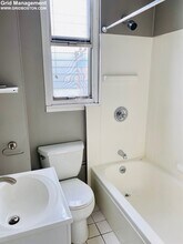 346-2 Chelsea St, Unit 2 in Boston, MA - Foto de edificio - Building Photo