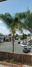 12 Hazelnut in Irvine, CA - Building Photo - Building Photo