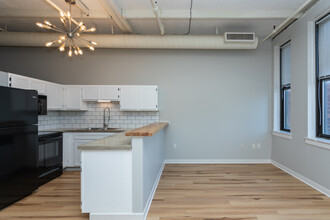 Water Street in Cleveland, OH - Building Photo - Interior Photo