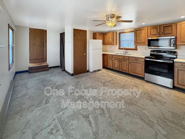 1310 Almond St in Williamsport, PA - Building Photo - Building Photo