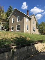 98 N Lancaster St in Athens, OH - Building Photo