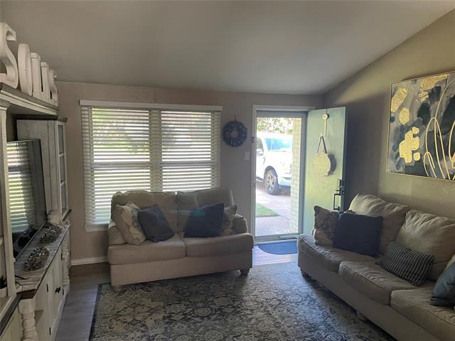 308 Fleming Dr in Hurst, TX - Building Photo - Building Photo