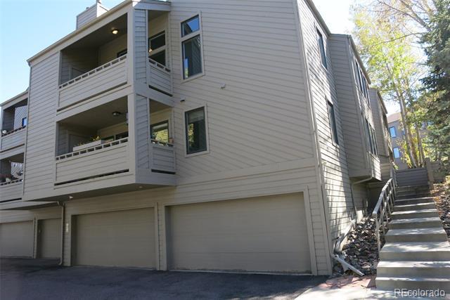 23642 Pondview Pl in Golden, CO - Building Photo