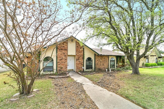 3706 Red Oak Dr in Garland, TX - Building Photo - Building Photo