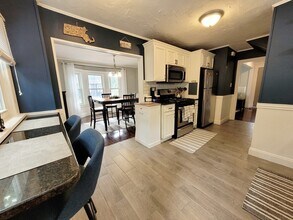 42 Wood Terrace in Framingham, MA - Building Photo - Building Photo
