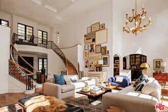3901 Longridge Ave in Los Angeles, CA - Building Photo - Building Photo