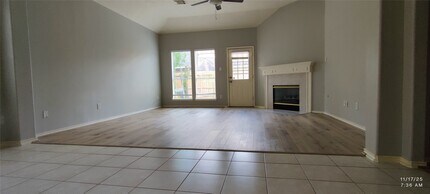 3402 Pebble Beach Ln in Pearland, TX - Building Photo - Building Photo