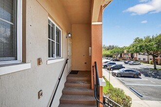 3790 N Jog Rd, Unit 203 in West Palm Beach, FL - Building Photo - Building Photo