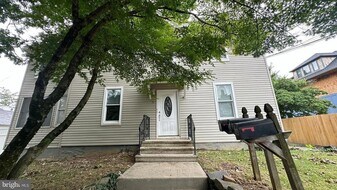 16 Linden Ln, Unit 2A in Princeton, NJ - Building Photo