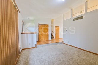 6155 Brie Ave in Portage, IN - Foto de edificio - Building Photo