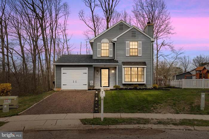7 Woodstream Ct in Atco, NJ - Building Photo