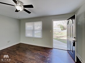 6614 Water Mill Ct in Charlotte, NC - Building Photo - Building Photo