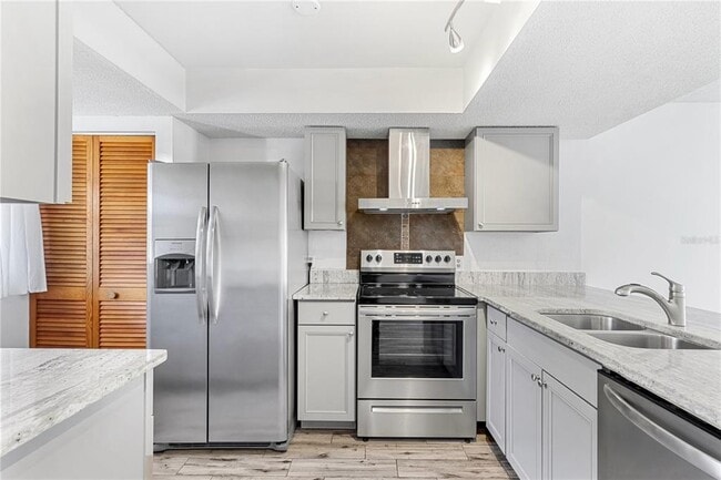 13250 Ridge Rd S in Largo, FL - Building Photo - Building Photo