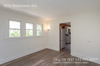 5850 Nebraska Ave in Toledo, OH - Building Photo - Building Photo