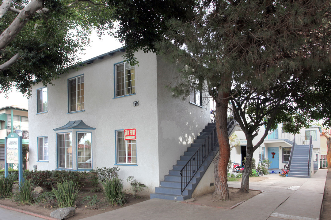 810 Cherry Ave in Long Beach, CA - Foto de edificio