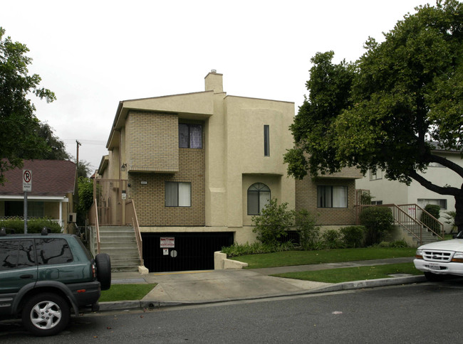 417 Fischer St in Glendale, CA - Building Photo - Building Photo