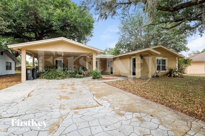 164 Beverly Dr in Cypress Gardens, FL - Foto de edificio