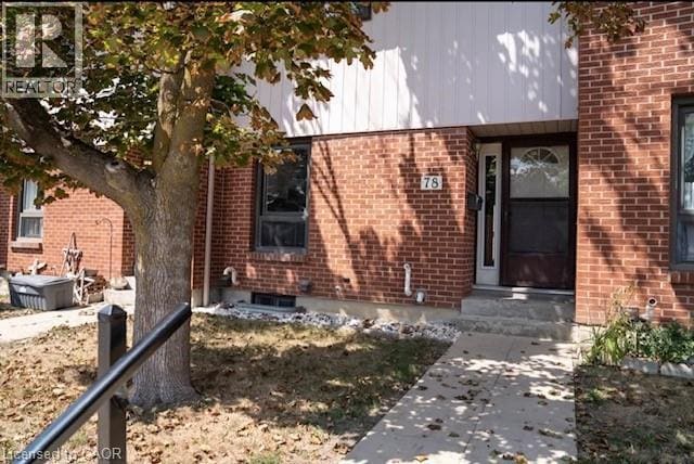 49 Rhonda Rd in Guelph, ON - Building Photo