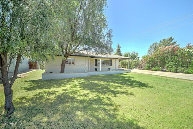 4201 E Avalon Dr in Phoenix, AZ - Building Photo - Building Photo