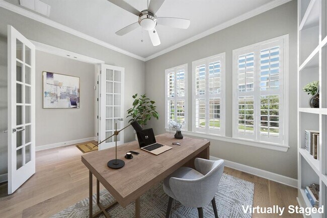 5820 Harper Park Dr in Austin, TX - Building Photo - Building Photo