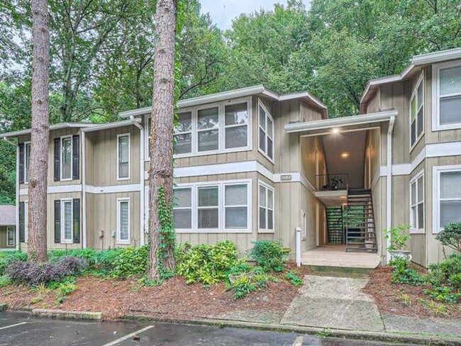 property at 5143 Roswell Rd