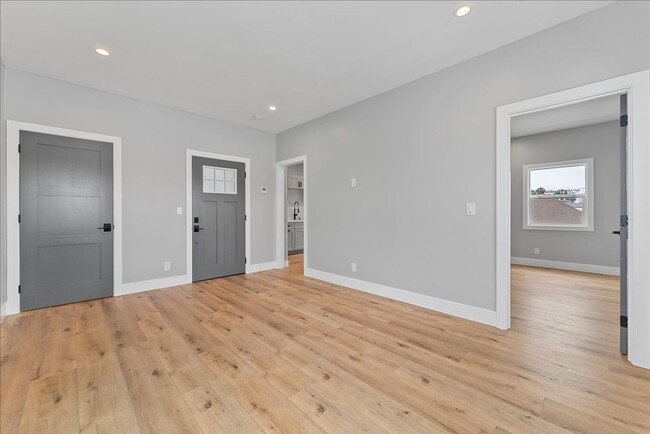 property at 1259-1254 S Muirfield Rd