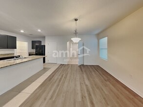 10927 Carlton Fields Dr in Riverview, FL - Foto de edificio - Building Photo