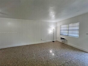 5600 NE 1st Ave in Miami, FL - Building Photo - Building Photo