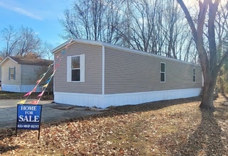 87 Deerwood Park in Centralia, IL - Building Photo - Building Photo