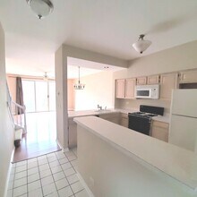 147 Polaris Dr in Lake In The Hills, IL - Building Photo - Building Photo