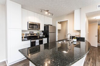 The Links Apartments in Marysville, OH - Building Photo - Interior Photo