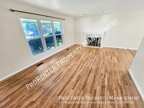 1094 Beverly Way in Bountiful, UT - Building Photo - Building Photo