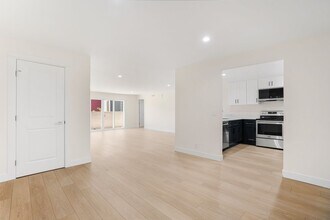 bag373 in Los Angeles, CA - Building Photo - Building Photo