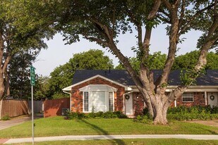 1105 Mill Valley Dr in Plano, TX - Building Photo