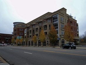 Bridgeview at North Shore in Chattanooga, TN - Foto de edificio - Building Photo