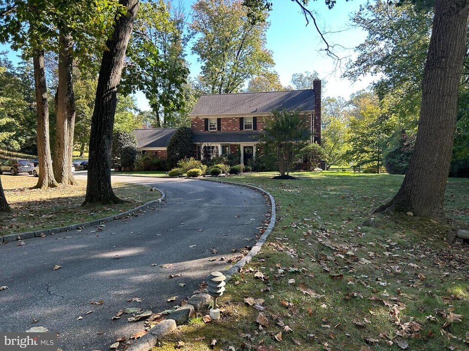 1012 Morris Ave in Bryn Mawr, PA - Building Photo
