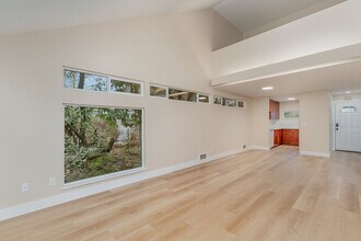 3614 Interlake Ave N in Seattle, WA - Building Photo - Building Photo