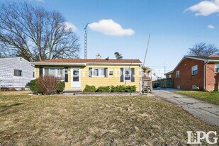 1525 Akron St in Toledo, OH - Building Photo